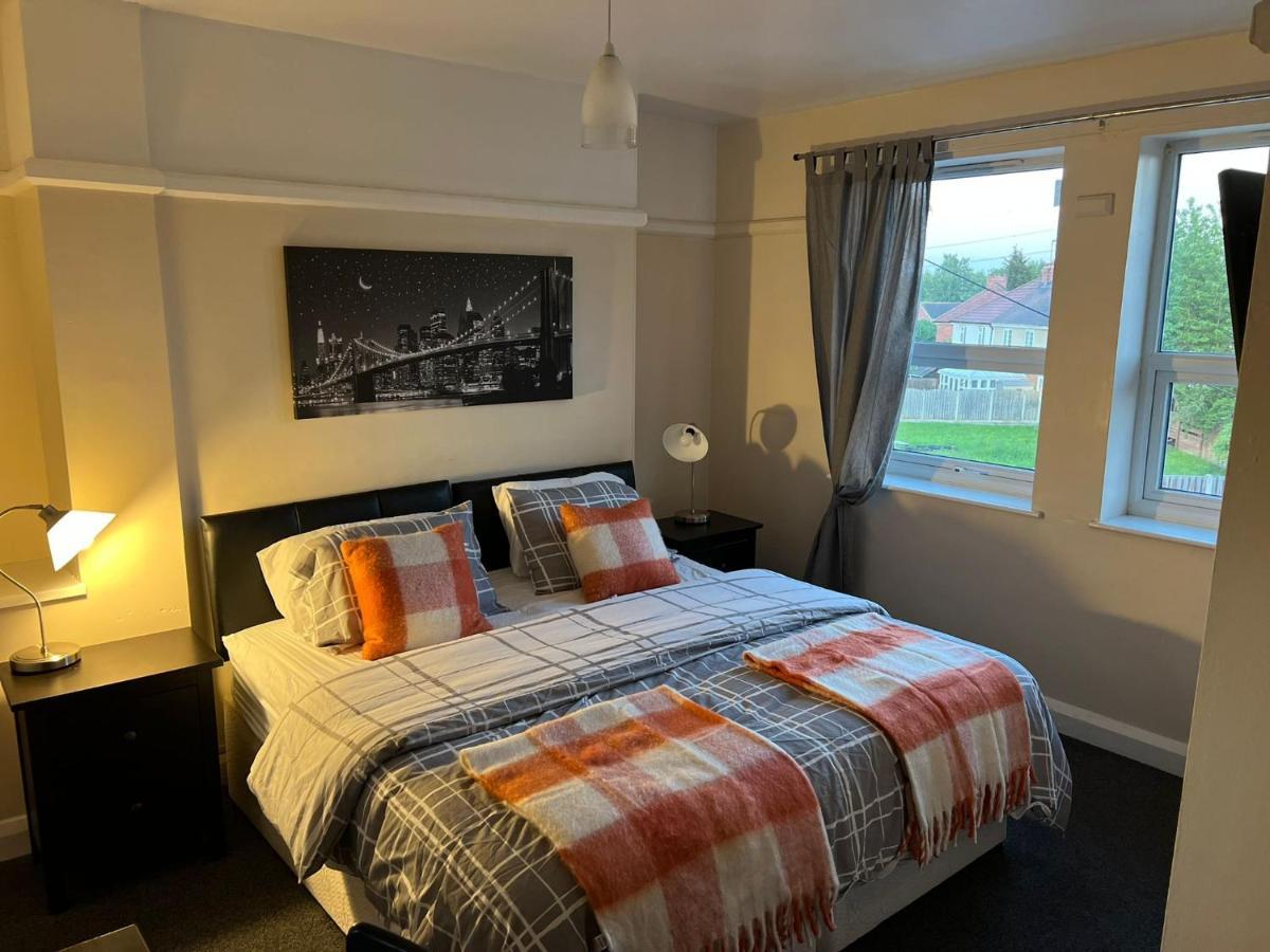 Upton Arms Hotel Понтефракт Экстерьер фото
