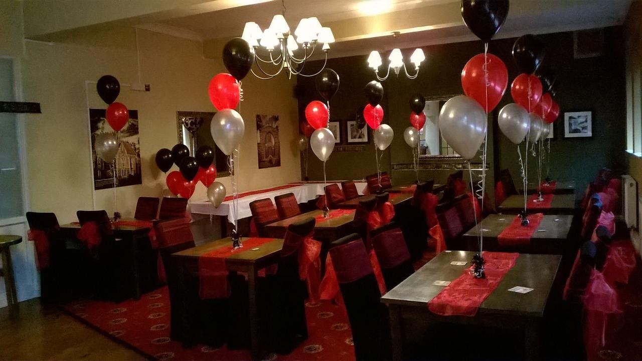 Upton Arms Hotel Понтефракт Экстерьер фото